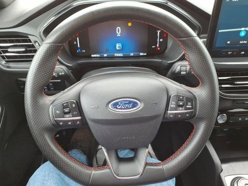 Used 2023 Ford Escape ST-Line w/ Tech Pack #1 FWD image 21