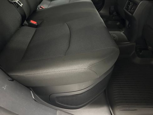 Used 2025 Toyota RAV4 LE AWD/4WD image 51