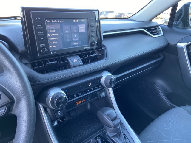 Used 2021 Toyota RAV4 XLE FWD image 39