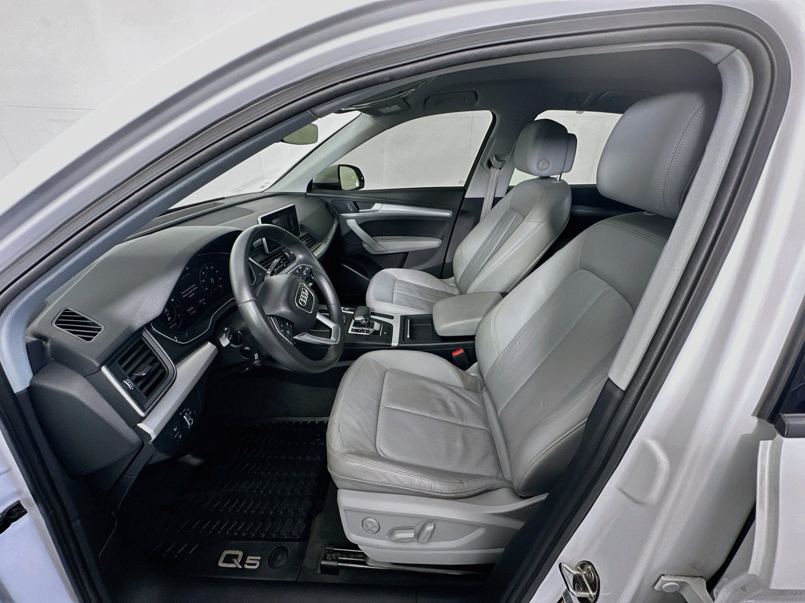 Used 2018 Audi Q5 2.0T Premium AWD/4WD image 21
