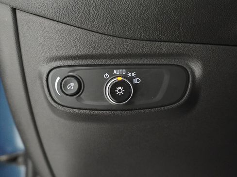 Used 2024 Chevrolet Equinox LS w/ Driver Confidence II Package FWD image 14