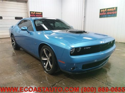 Used 2015 Dodge Challenger R/T image 1