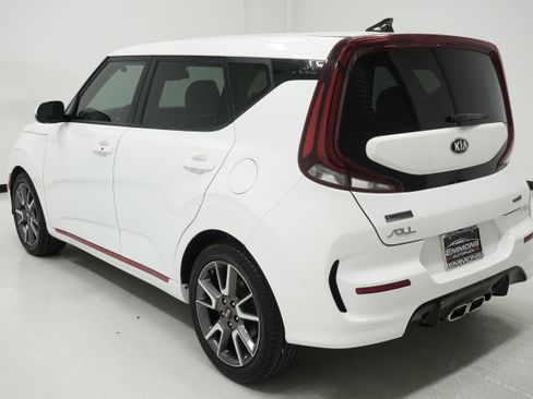 Used 2020 Kia Soul GT-Line Turbo FWD image 4
