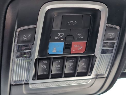 New 2026 RAM 1500 Laramie AWD/4WD image 23