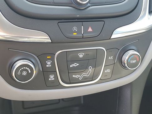 Certified 2023 Chevrolet Equinox LS image 16