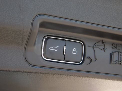 Used 2026 Ford Explorer Active w/ Active Comfort Package RWD image 14