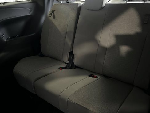 New 2026 Toyota Sienna LE FWD image 17