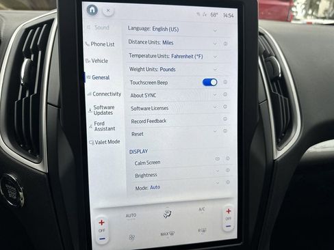 New 2024 Ford Edge SE w/ Black Appearance Package image 20