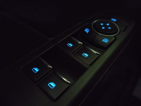 Used 2021 Ford Escape SE w/ SE Sport Appearance Package FWD image 27