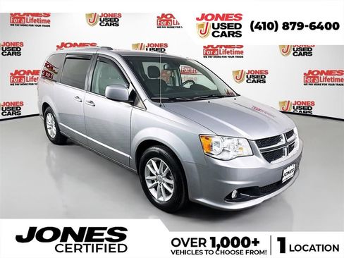 Used 2019 Dodge Grand Caravan SXT image 1