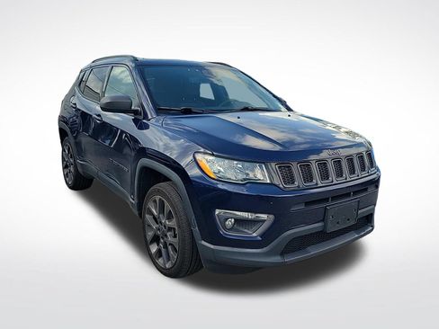 Used 2021 Jeep Compass Latitude w/ Sun and Sound Group AWD/4WD image 3
