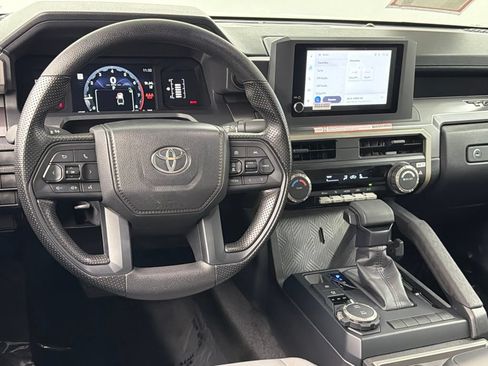 Certified 2026 Toyota Tacoma SR5 AWD/4WD image 35