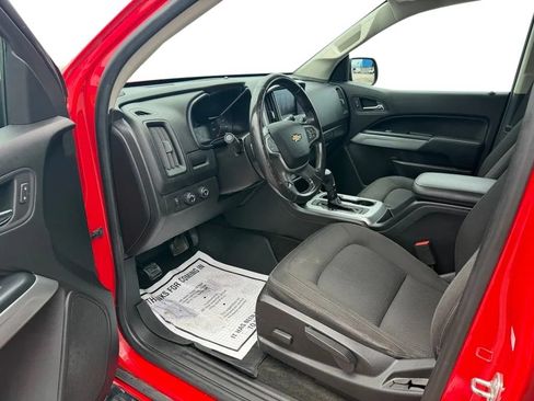 Used 2018 Chevrolet Colorado LT AWD/4WD image 11