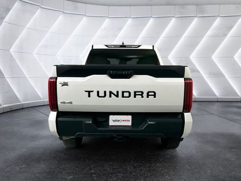 Used 2024 Toyota Tundra SR5 w/ SR5 Convenience Package AWD/4WD image 5