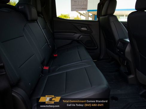 New 2024 Chevrolet Silverado EV W/T AWD/4WD image 14