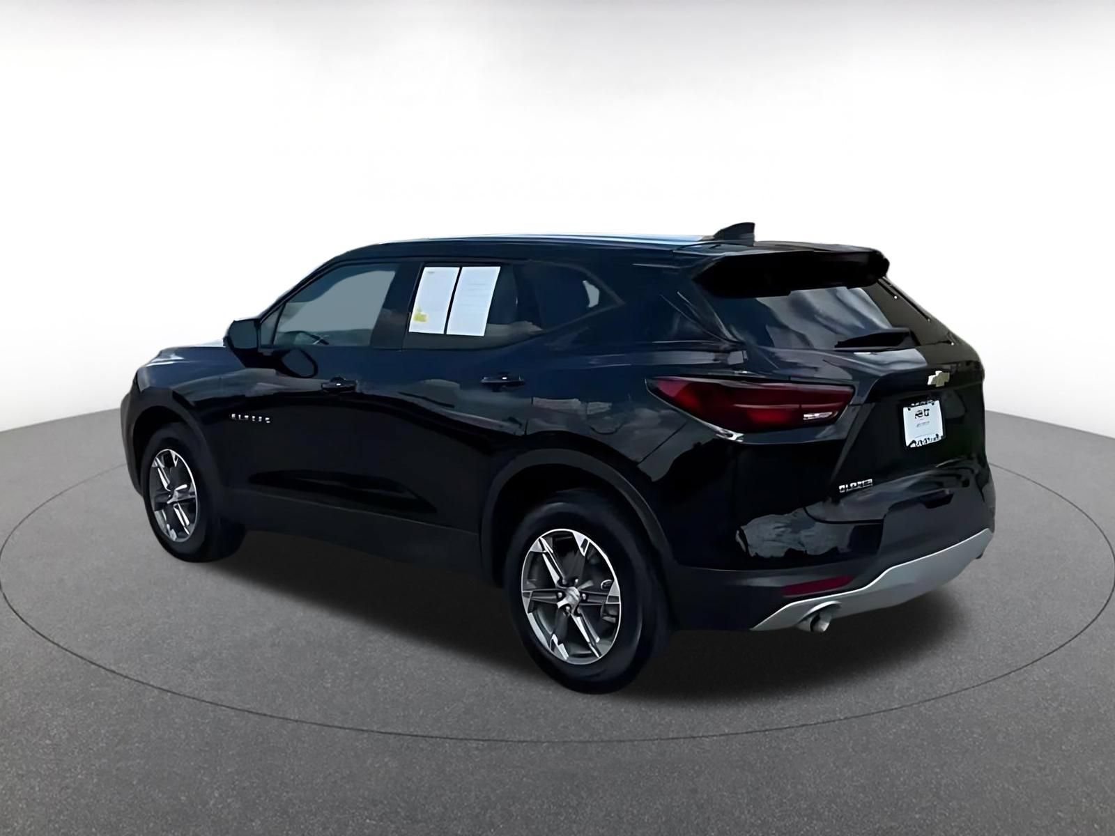 Used 2026 Chevrolet Blazer LT FWD image 10