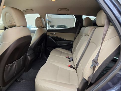 Used 2017 Hyundai Santa Fe Sport FWD image 14