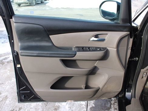 Used 2016 Honda Odyssey SE image 18