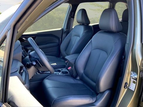 Certified 2025 Subaru Forester Limited image 20