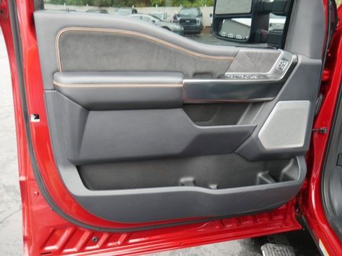 Used 2024 Ford F450 Platinum w/ FX4 Off-Road Package image 15