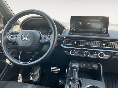 Used 2025 Honda Civic Sport image 10
