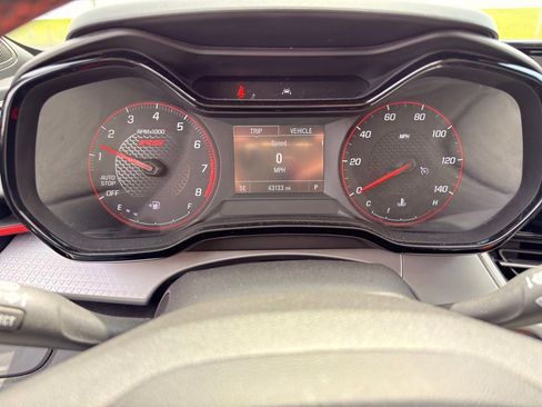 Used 2024 Chevrolet Trax RS FWD image 35