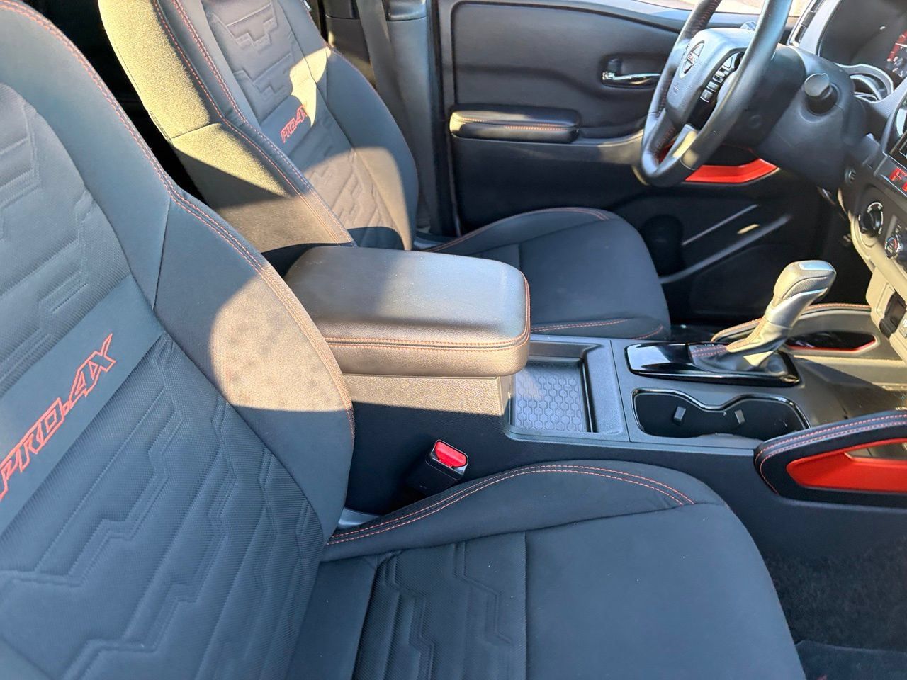 Certified 2025 Nissan Frontier PRO-4X AWD/4WD image 10