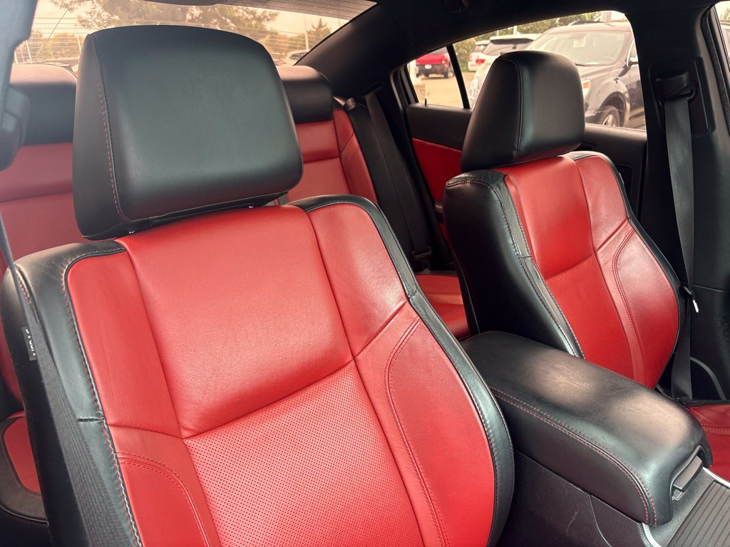 Used 2015 Dodge Charger SXT w/ AWD Premium Group image 30