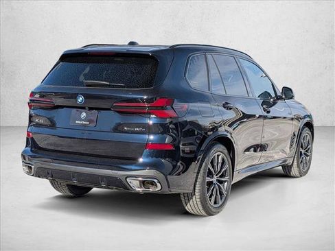 New 2026 BMW X5 xDrive50e image 2