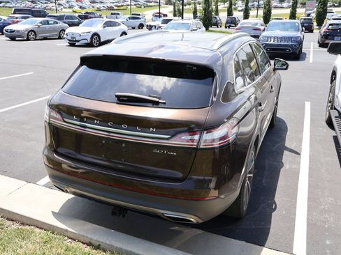 Used 2019 Lincoln Nautilus Reserve w/ Driver Assistance Package AWD/4WD image 11