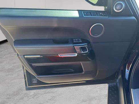 Used 2016 Land Rover Range Rover HSE image 25