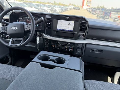 New 2026 Ford F250 XLT w/ FX4 Off-Road Package AWD/4WD image 12