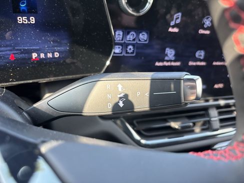 Used 2024 Chevrolet Equinox EV RS image 20