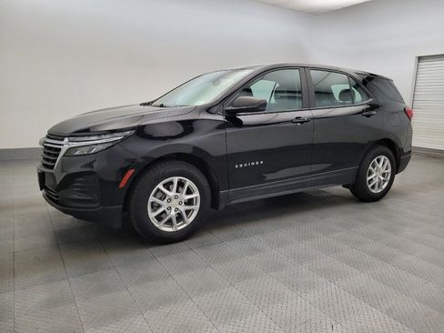 Used 2022 Chevrolet Equinox LS w/ LPO, Floor Liner Package FWD image 2