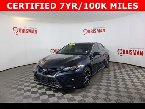 Used 2021 Toyota Camry SE image 3