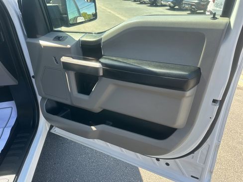 Used 2018 Ford F150 XLT image 10