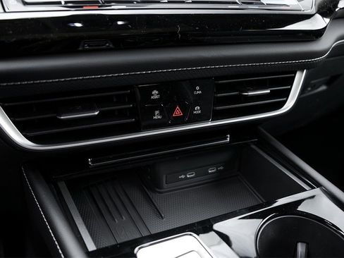 New 2026 Volkswagen Atlas SE image 14