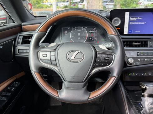Used 2023 Lexus ES 350 Ultra Luxury w/ Accessory Package (Z2) FWD image 34