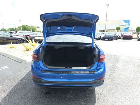 Used 2023 Volkswagen Jetta SE image 22