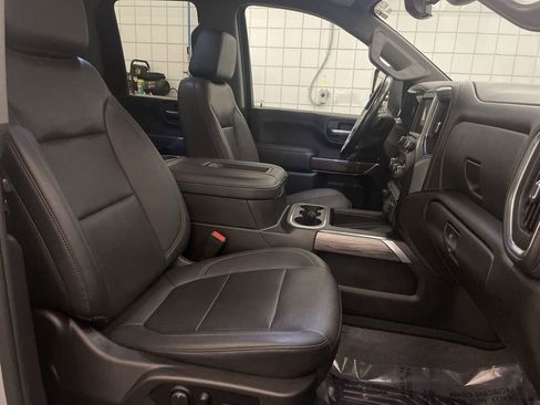 Used 2022 Chevrolet Silverado 2500 LTZ w/ LTZ Premium Package image 22