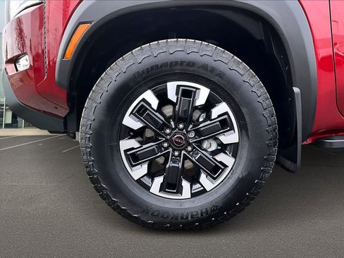Used 2024 Nissan Frontier PRO-4X w/ Pro Convenience Package image 8