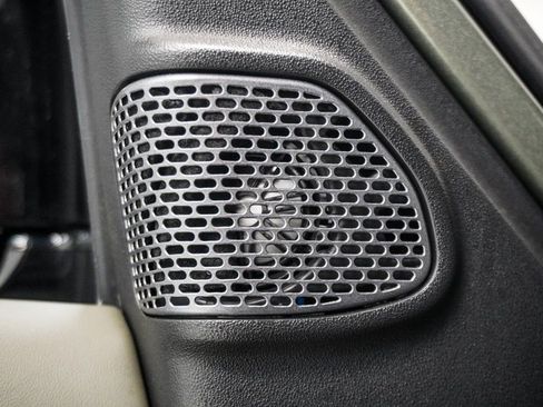 Used 2022 Land Rover Defender 90 X-Dynamic HSE image 20