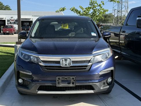 Used 2019 Honda Pilot EX image 2