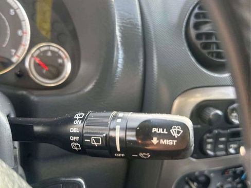 Used 2006 Jeep Liberty Renegade w/ Luxury Group image 26