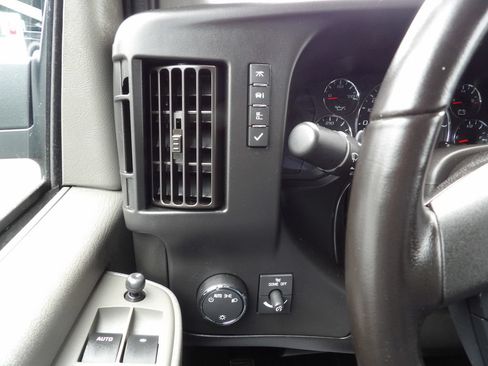 Used 2023 GMC Savana 2500 w/ Driver Convenience Package RWD image 19