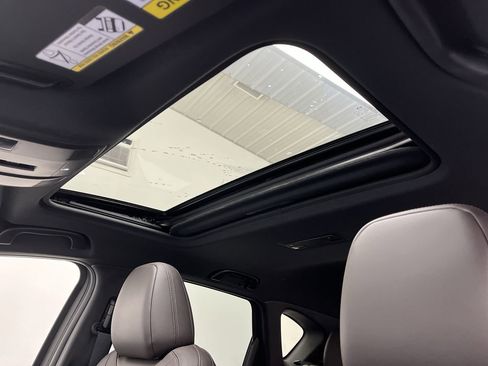 Used 2023 MAZDA CX-5 Signature image 7