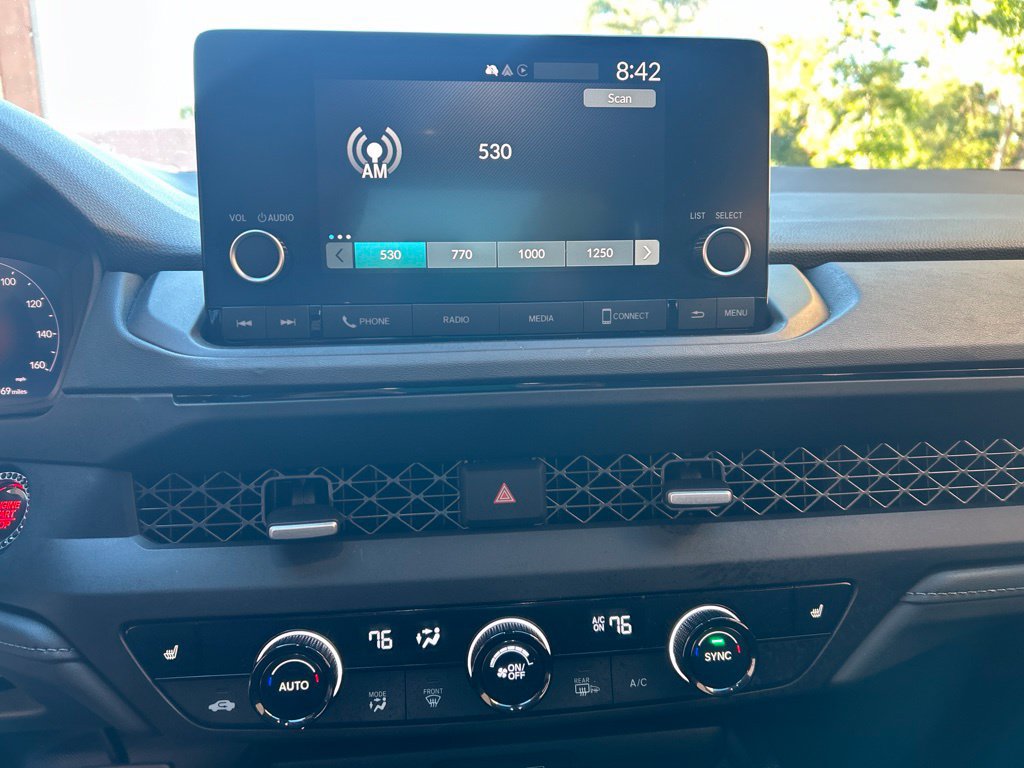 Used 2024 Honda Accord EX image 19