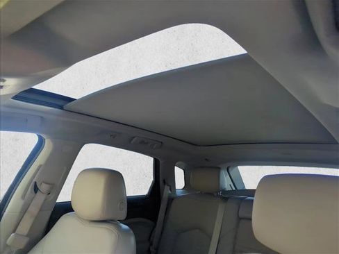 Used 2016 Cadillac SRX Premium w/ Driver Assist Package image 18