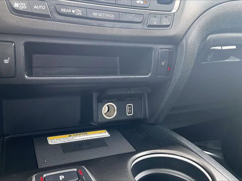 Used 2022 Honda Passport TrailSport image 32