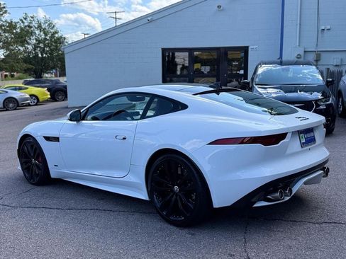 Used 2024 Jaguar F-TYPE Coupe AWD image 4